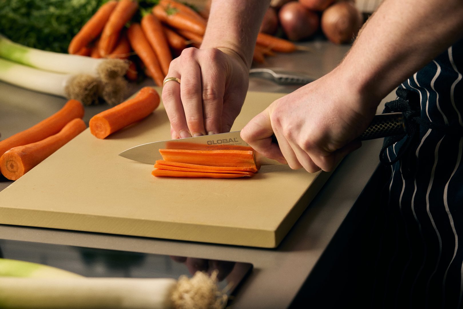 tllon_sauce_chopping_2_2026